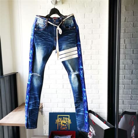 The Hold’em Denim Charity Auction: “Hold’em X Yamaha X M150