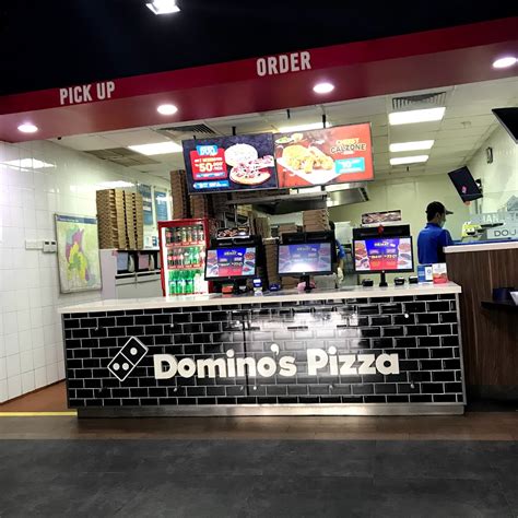 Domino’s Pizza Dago Atas: Menjelajahi Dunia Pizza di Bandung