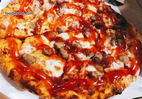 Domino’s Sambal Beef: A Fusion of Flavors