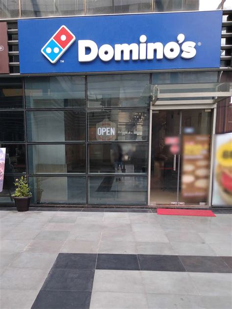 Domino’s Pizza di Sector 62, Noida: Tempat yang Tepat untuk Makanan Favoritmu