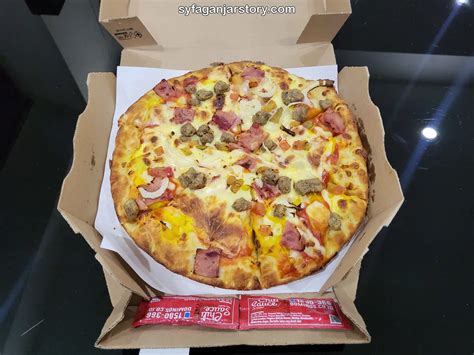 DOMINO’S 14″ Cheese Pizza, Classic Hand-Tossed Crust