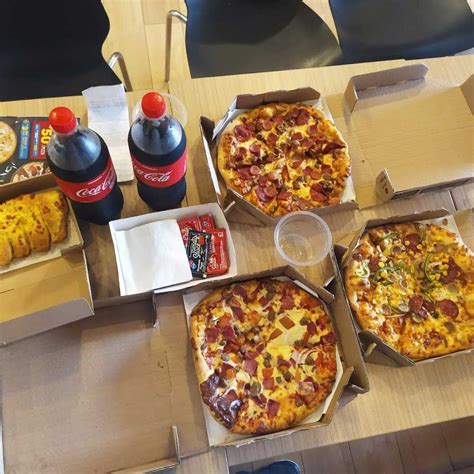 Artikel: Domino’s Pizza, Pilihan yang Tepat untuk Makan Siang Anda