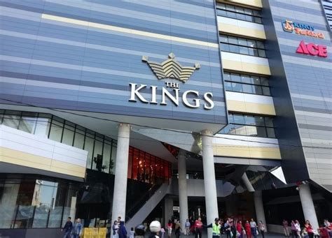 Makanan dan Hiburan di Kings Shopping Centre Bandung