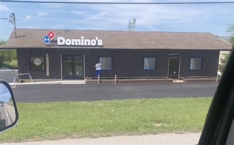 Dominos: Mereka yang Berbeda dengan “Bad Neighborhood