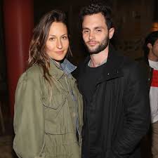 Penn Badgley dan Domino Kirke: Berbagi Cinta dan Kehidupan