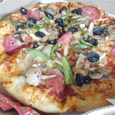 Makanan Enak dan Pengiriman Pizza Domino’s Near Kecambi Gambir