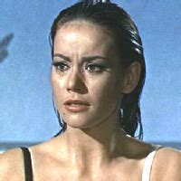 Claudine Auger: Seorang Aktris Prancis dan Girl Bond yang Berhasil