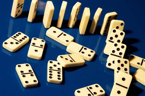 Menjadi Juara Domino: Strategi untuk Menang