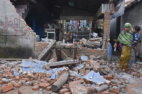 Gubernur Pastika: Prioritaskan Penanganan Pasien Rumah Sakit Setelah Gempa Lombok