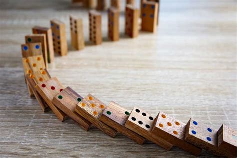 7 Fakta Sejarah tentang Permainan Domino yang Ternyata Berasal dari Tiongkok