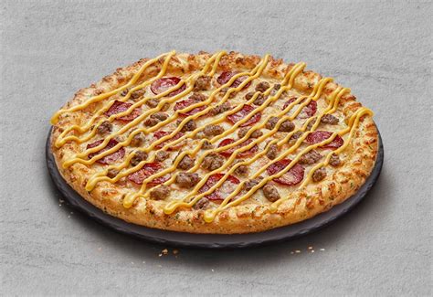 Beef Pepperoni Feast: A Delicious Combination from Domino’s Pizza