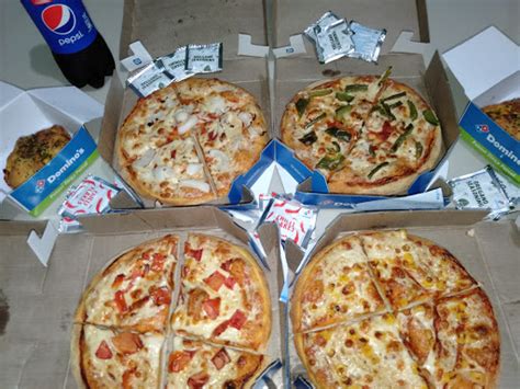 Keterlambatan Pelayanan Makanan di Domino’s Pizza Subhanpura, Vadodara