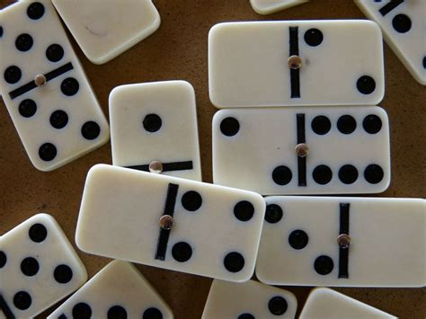 Strategi Menang di Higgs Domino Gaple