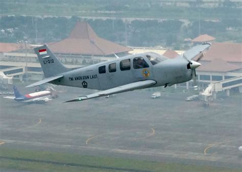 Pilot dan Lokasi Jatuh Pesawat Bonanza Milik TNI AL