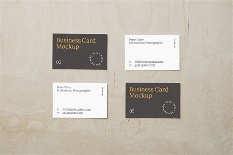 Mengembangkan Ide untuk Desain Mockup: Scattered Business Card