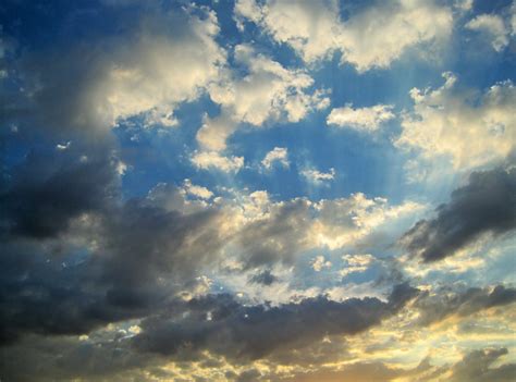 Mengapa Langit Biru