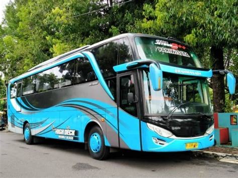 Sewa Bus Pariwisata Rejeki Baru: Menyediakan Kendaraan yang Nyaman untuk Acara Liburan Anda