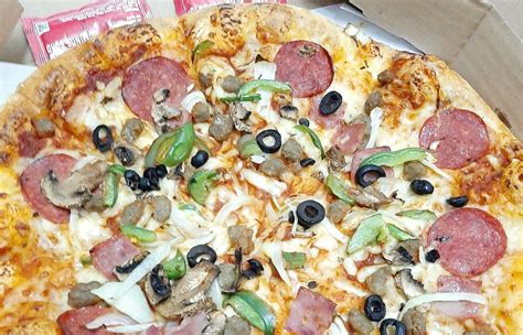 Domino’s Pizza – Salemba: Siap Saji dan Beragam Pilihan