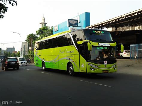 Merchandise Bismania: Menjadi Keren dengan Bus Indonesia