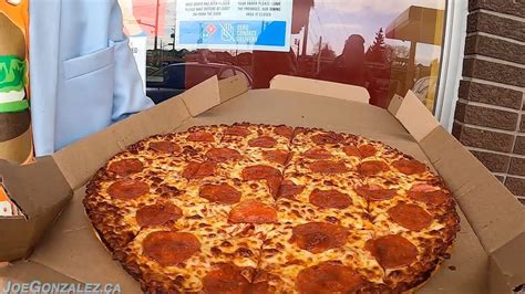 Kulit Pizza: Domino’s vs Papa John’s