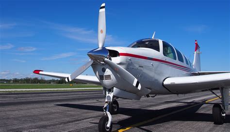 Pilihan Pesawat Beechcraft Bonanza yang Fantastis