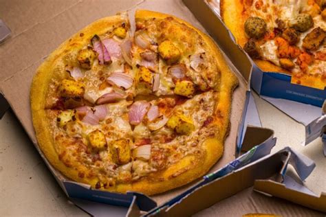 Domino’s Pizza: Menu yang Menggoda dan Harga yang Hemat