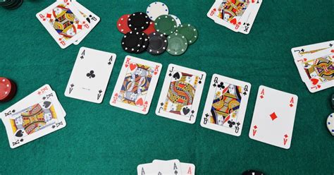 Poker: Kombinasi Kartu dan Frekuensi