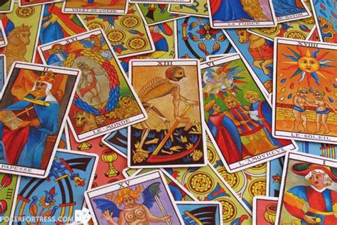 Mengungkap Misteri Tarot dengan Kartu Bermain: Cartomancy