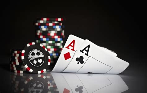 Mengintip Dunia Poker Chips: Sejarah, Jenis-Jenis, dan Cara Menggunakannya