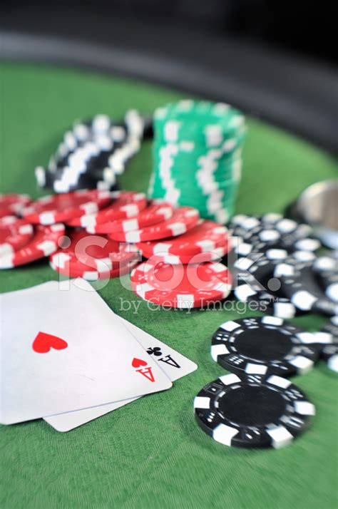 Permainan Kartu: Memilih Kartu Poker yang Tepat