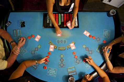 Bermain Poker di Ruang Casino: Etiket dan Tips yang Perlu Diperhatikan