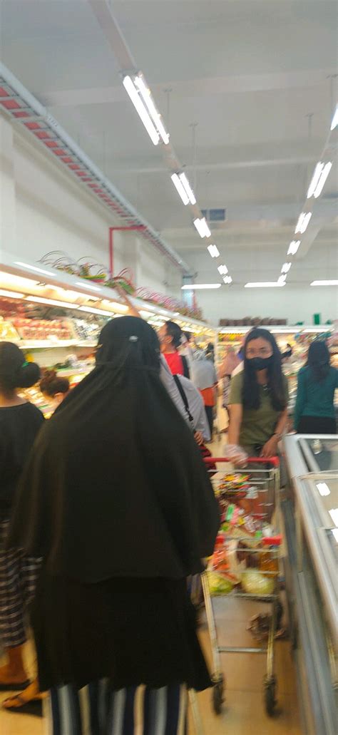 Pondok Indah Pasar Buah: Kedai Favorit untuk Makanan Enak dan Murah