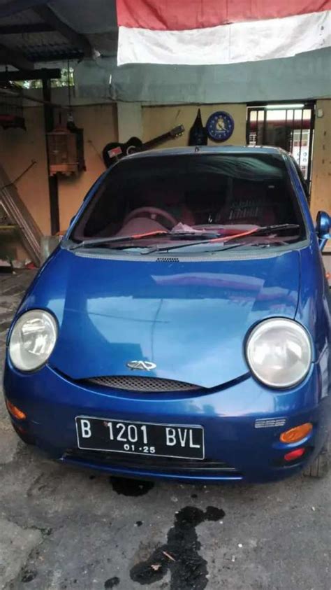 Mengenal Chery QQ 2005 Warna Biru Muda Metallic dan Chery Omoda 5 RZ 2023