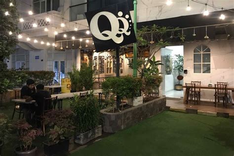 QQ Kopitiam: Tempat Favorit untuk Mengkonsumsi Makanan dan Minuman