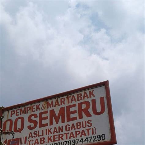 Harga Terjangkau untuk Menu Pempek & Martabak di Restoran Pempek & Martabak QQ Semeru